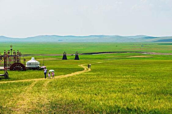 內(nèi)蒙古草原錯峰旅游受游客青睞