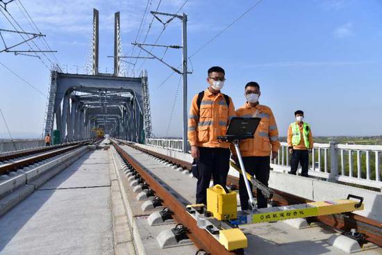 前8月鐵路完成固定資產(chǎn)投資4320億元 同比增長(zhǎng)7.2%