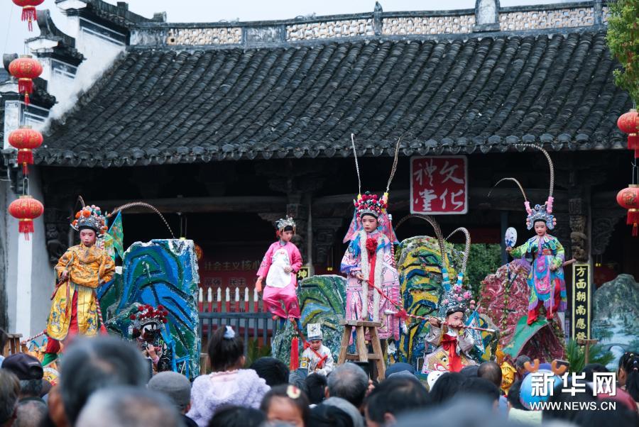 美麗鄉(xiāng)村迎來非遺“抬閣”展演