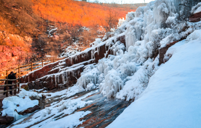 冰雪旅游踏上高速發(fā)展之路