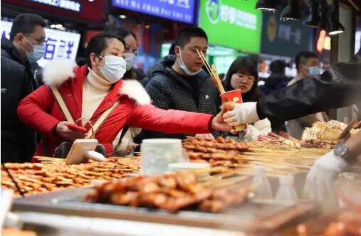 人氣足 市場旺 信心強(qiáng)——春節(jié)假期消費市場觀察