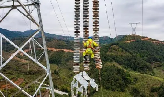 福建北電南送特高壓交流輸變電線(xiàn)路工程全線(xiàn)貫通