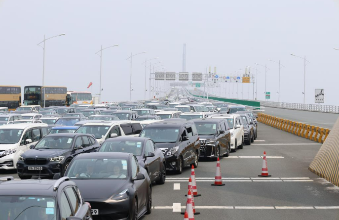 大灣區(qū)融合新里程碑！“港車北上”突破100萬輛次