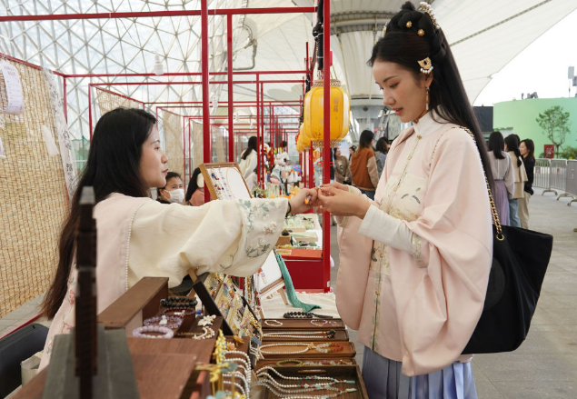 國潮元素為服飾消費市場注入活力