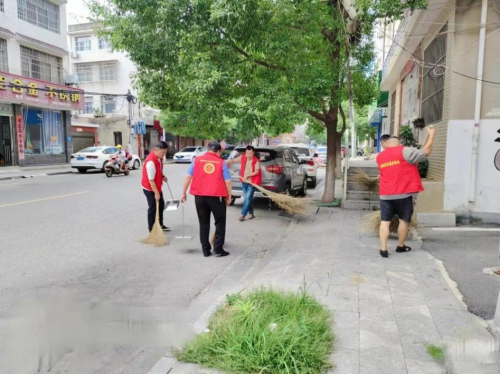 湖北黃梅：奉獻(xiàn)靚扮梅城，志愿獻(xiàn)禮祖國(guó)